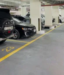 Parking at pearl marina